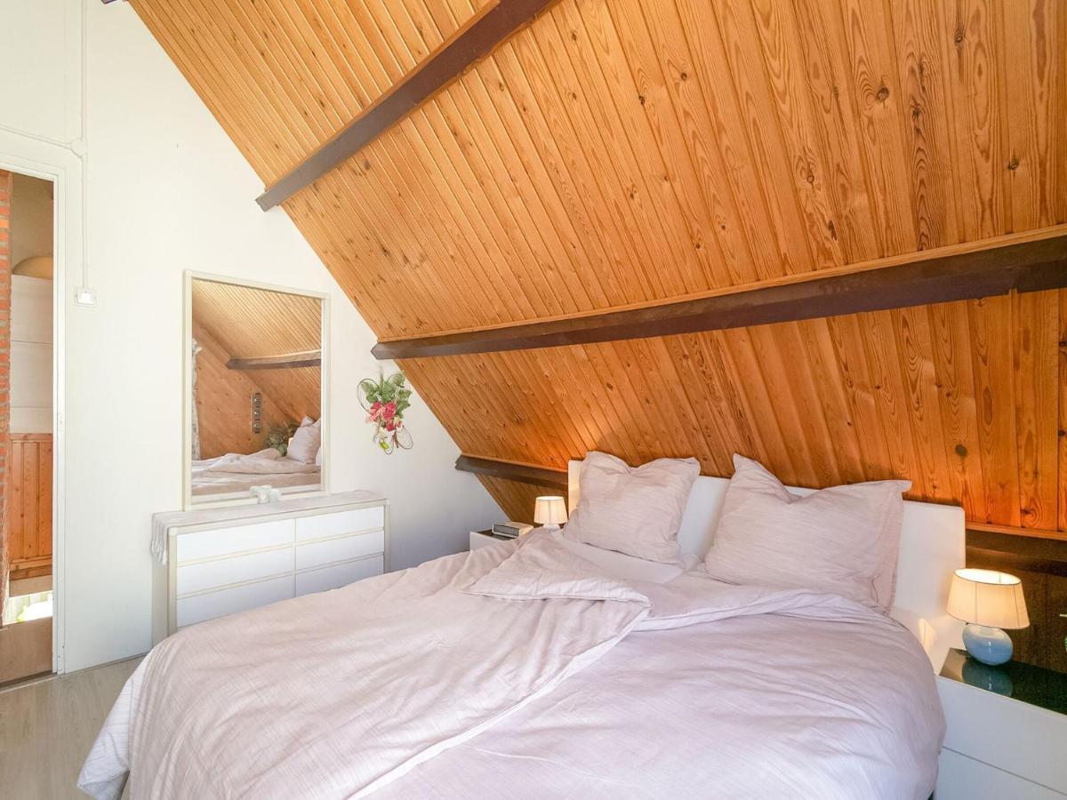 Holiday Home In Noordwijkerhout With Terrace Close To A Lake Екстериор снимка